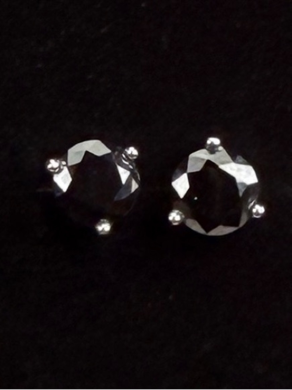 Beautiful, silvertone, large black, reflective bling costume pierced earrings - Picture 5 of 10